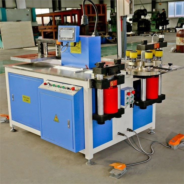 Automatic busbar processing machine 4