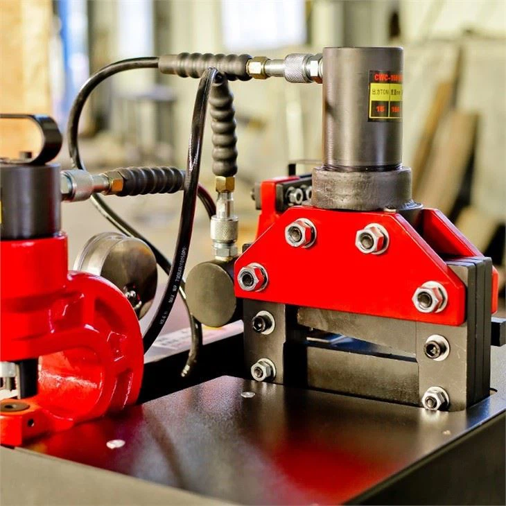 busbar cutting machine